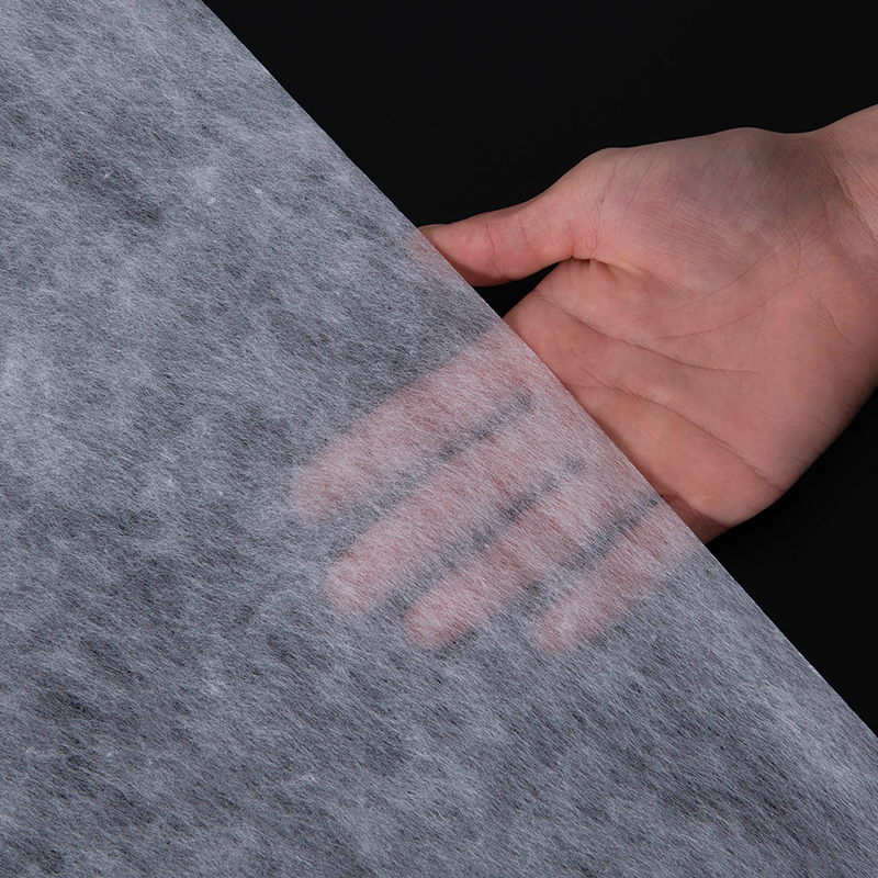 Broderet ikke-vævet sammenhængende stof